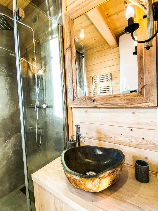 Osada Janosika Jacuzzi Drewniany Domek Na Odludziu Klikuszowa 外观 照片